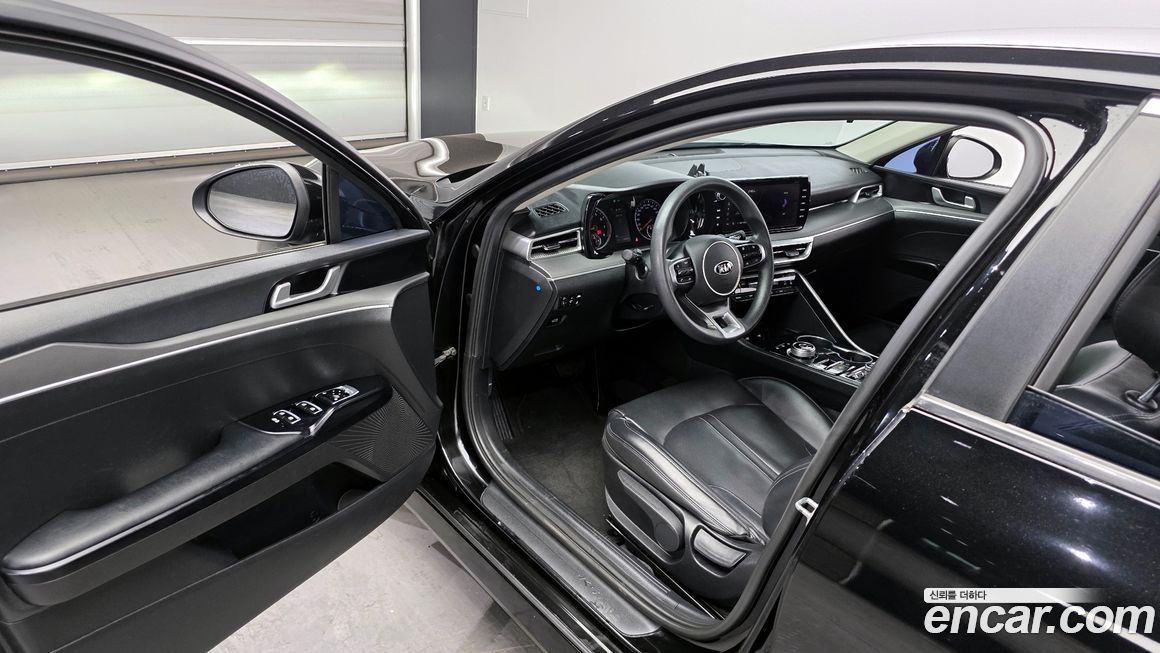 Kia K5 2021
