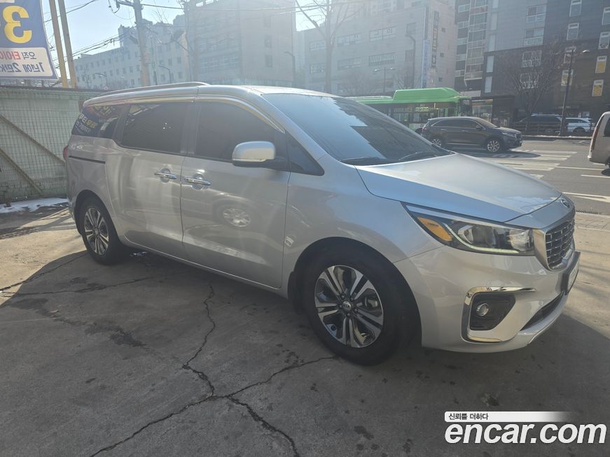Kia Canival 2019