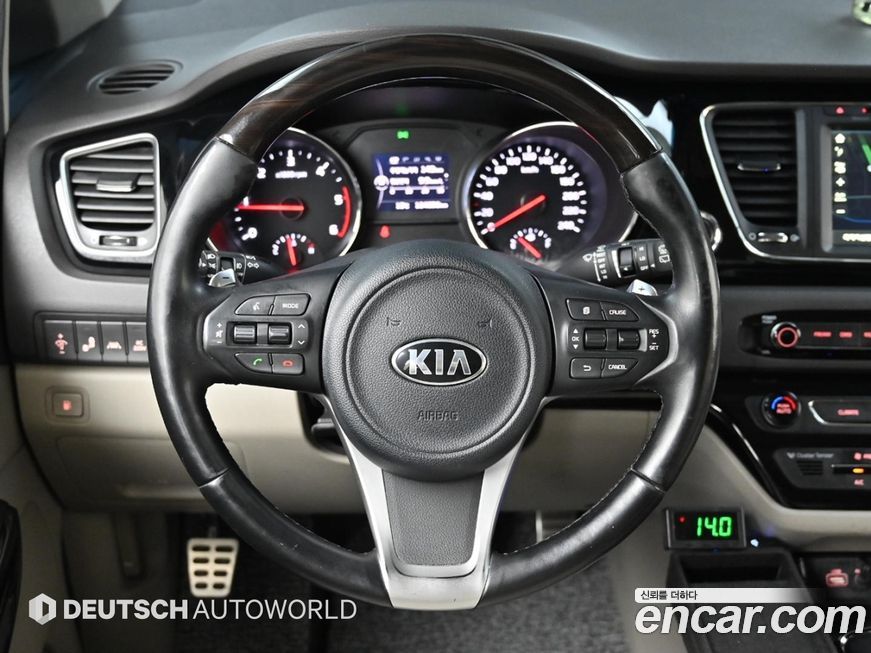 Kia Canival 2016