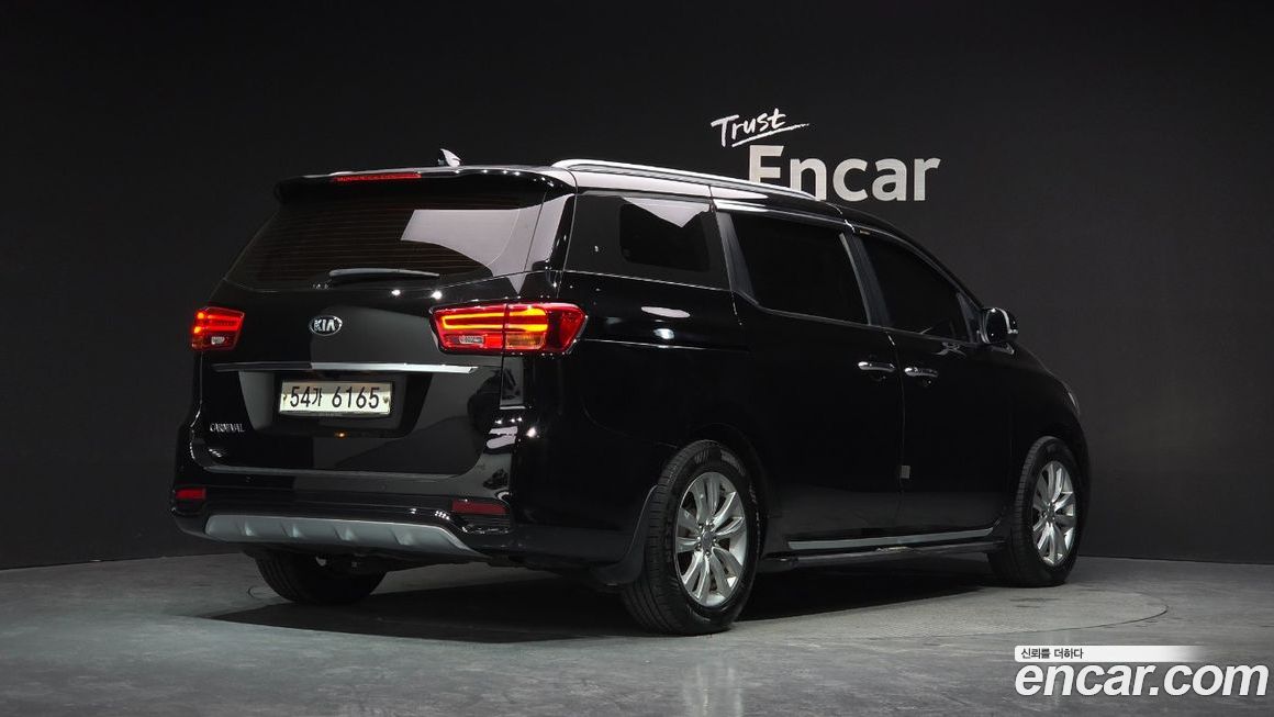 Kia Canival 2019