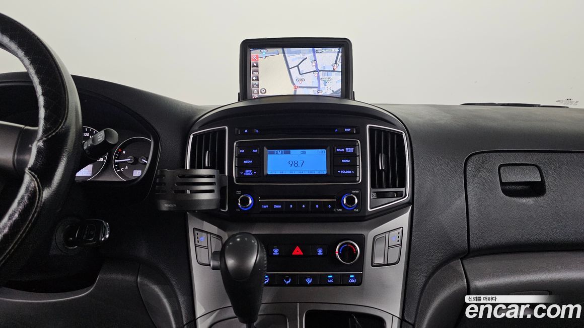 Hyundai Starex 2021