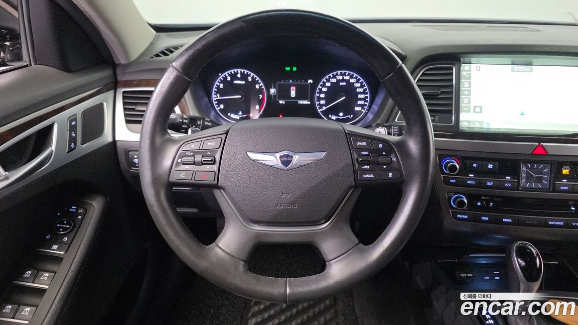 Hyundai Genesis 2016