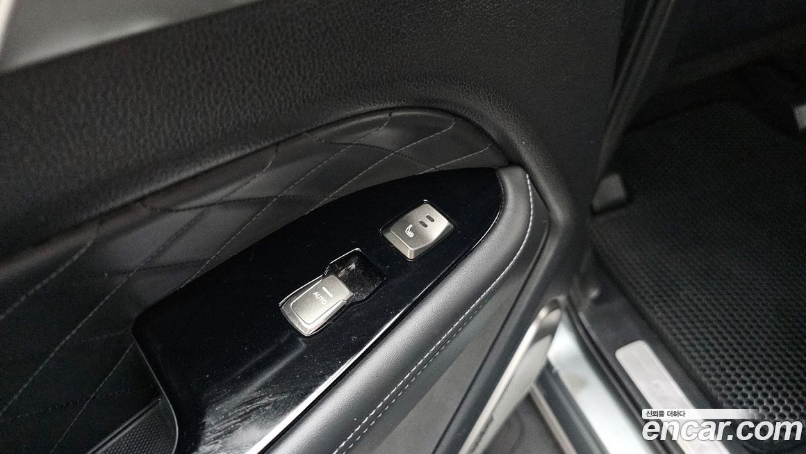 KG_Mobility_Ssangyong Rexton 2018