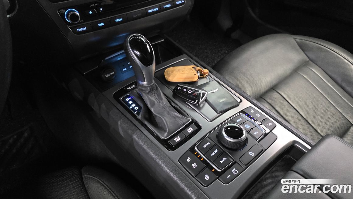 Hyundai Genesis 2016