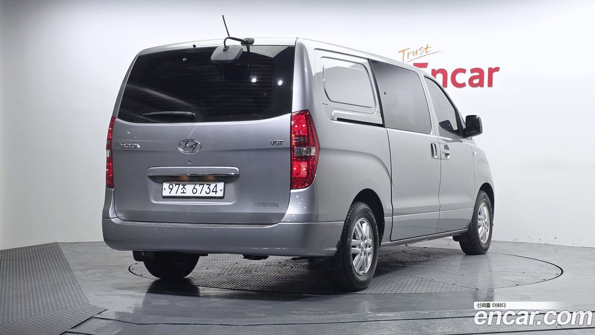 Hyundai Starex 2019