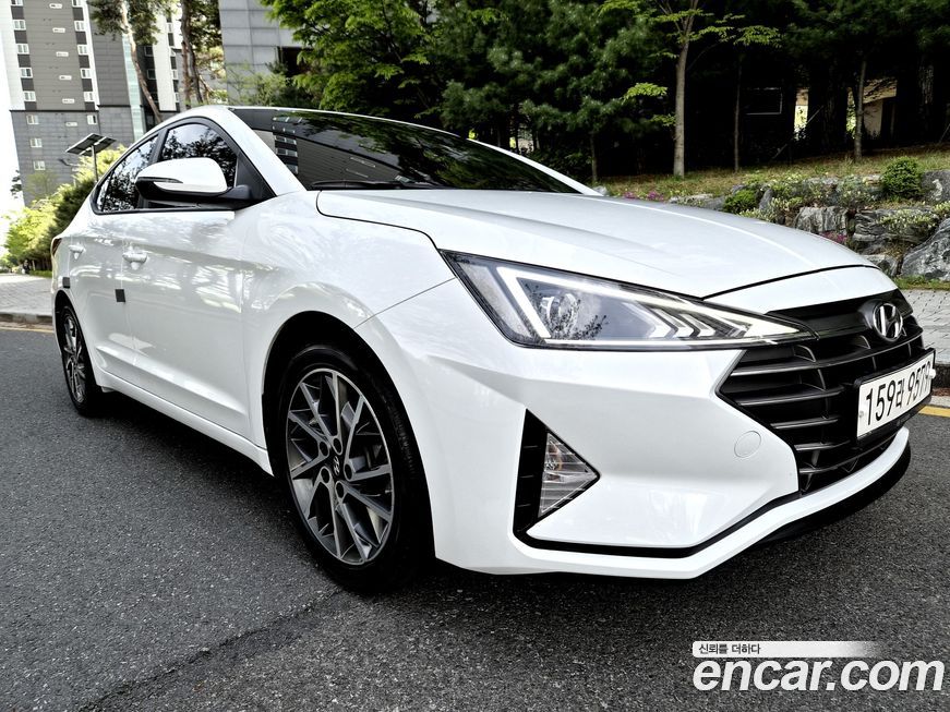 Hyundai AVANTE 2020