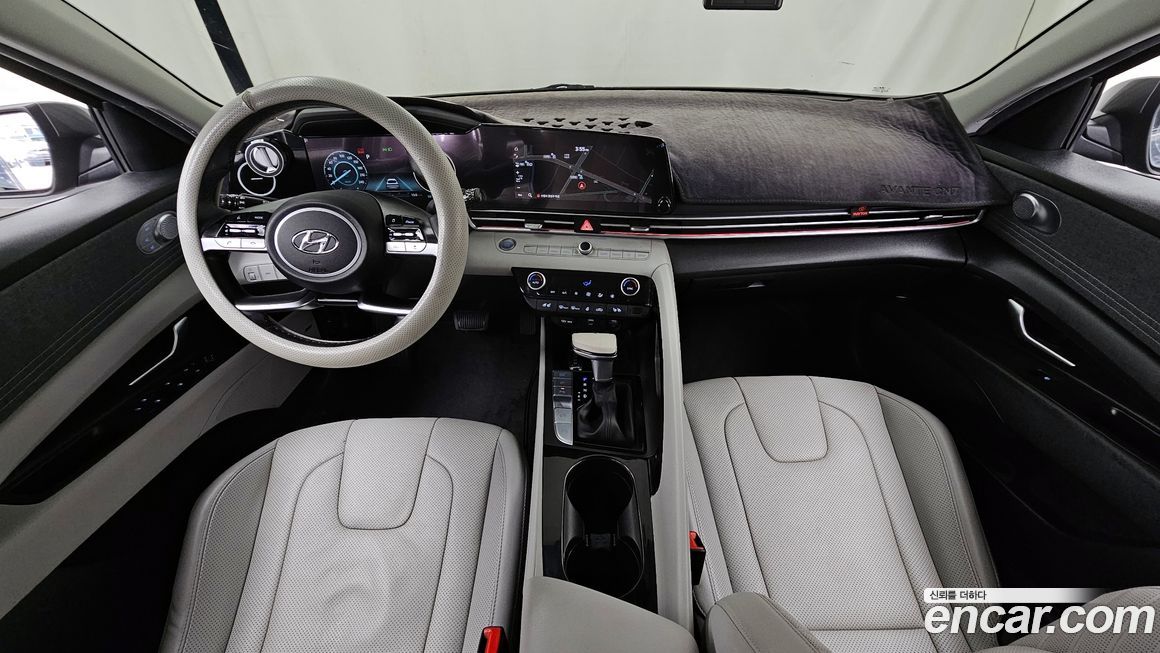 Hyundai AVANTE 2021