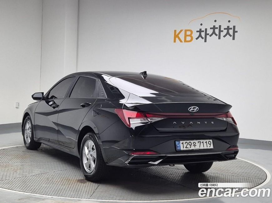 Hyundai AVANTE 2021