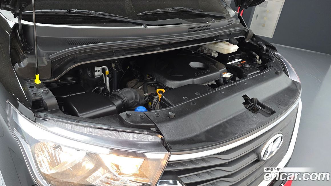 Hyundai Starex 2021