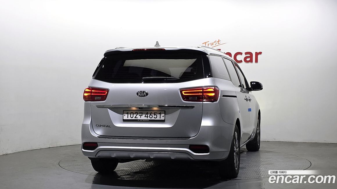 Kia Canival 2019