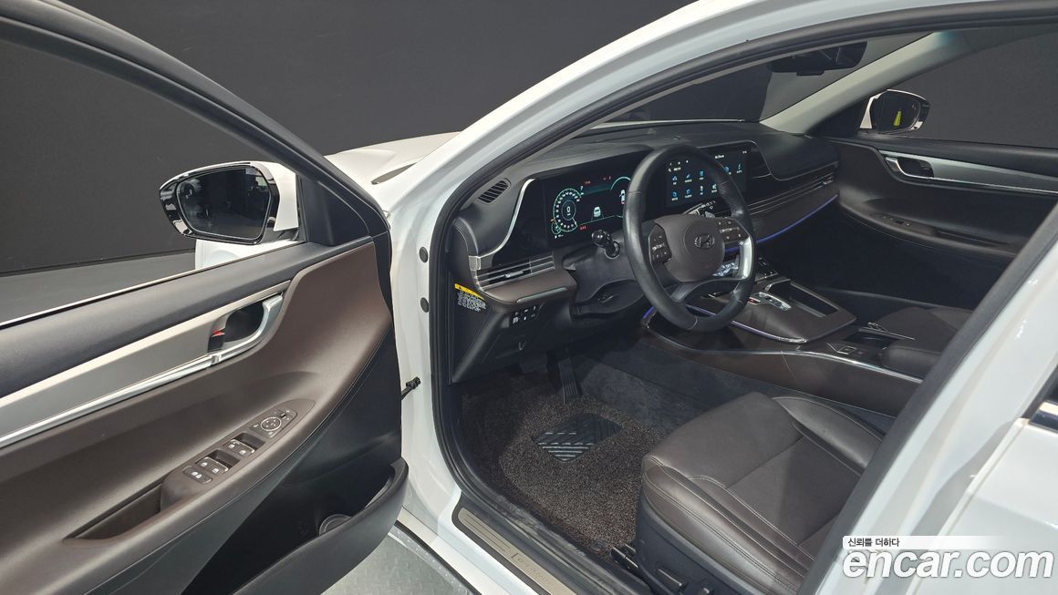 Hyundai Grandeur 2020