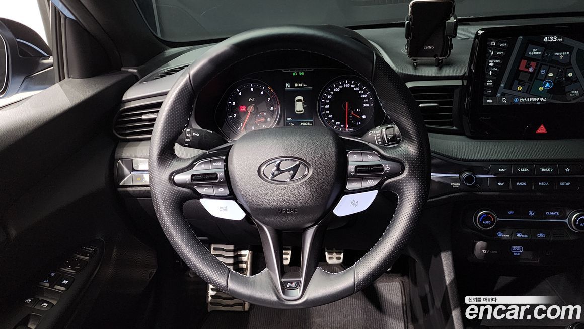 Hyundai Veloster 2022