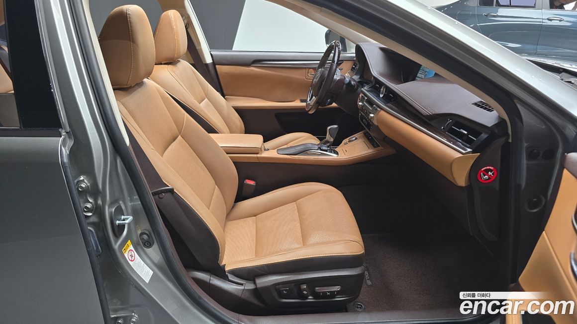 Lexus ES 2017