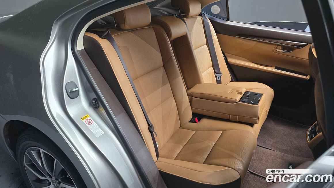 Lexus ES 2017