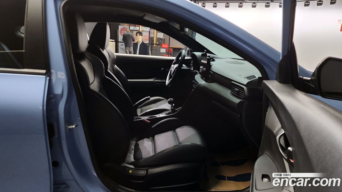 Hyundai Veloster 2022