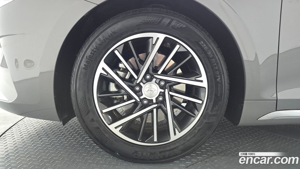 Hyundai Grandeur 2020