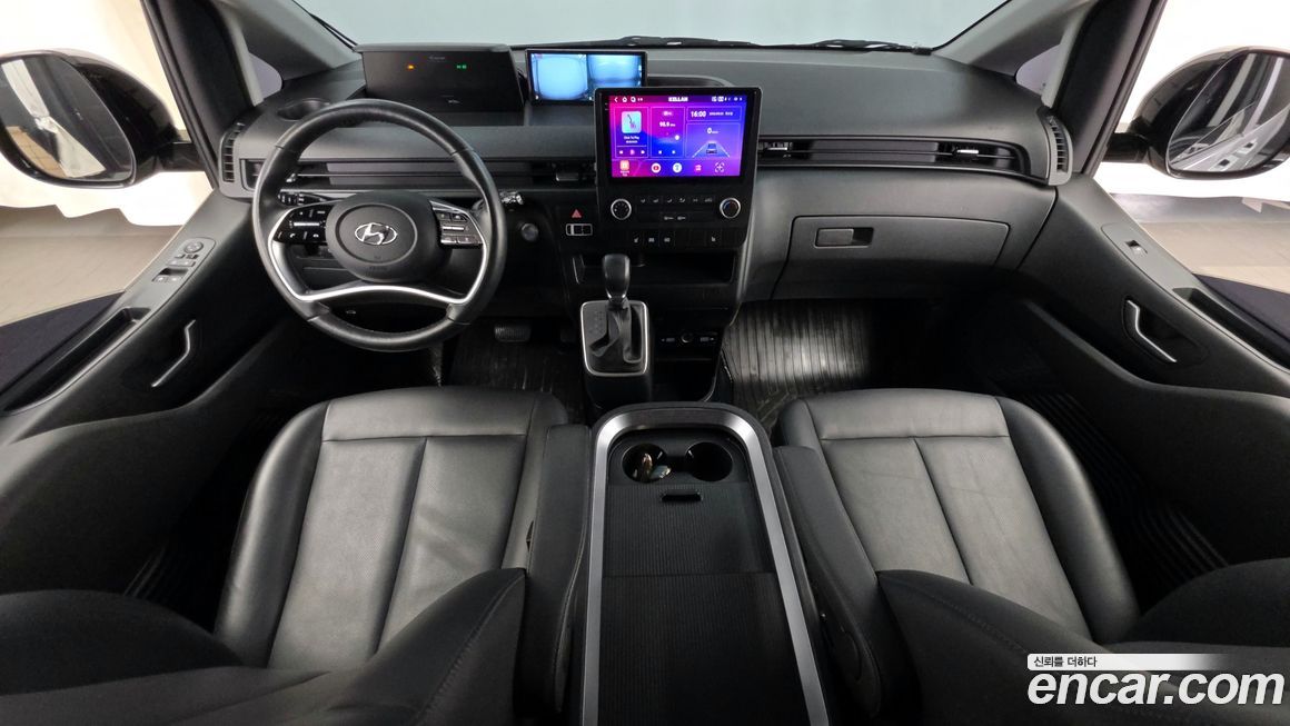 Hyundai Staria 2023