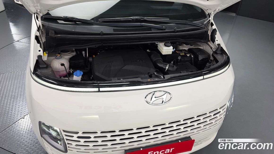 Hyundai Staria 2024