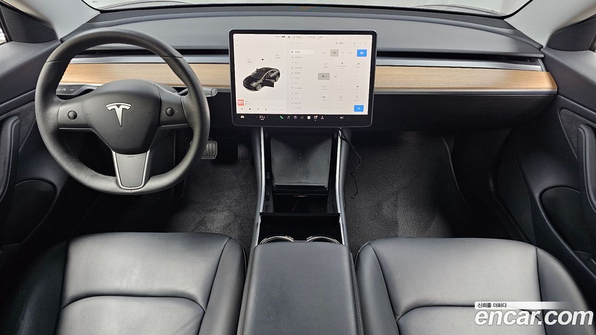 Tesla Model 3 2020