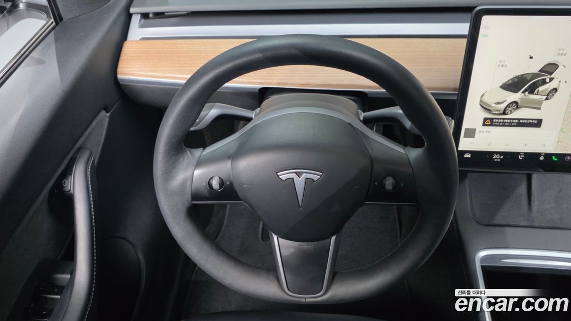 Tesla Model Y 2021