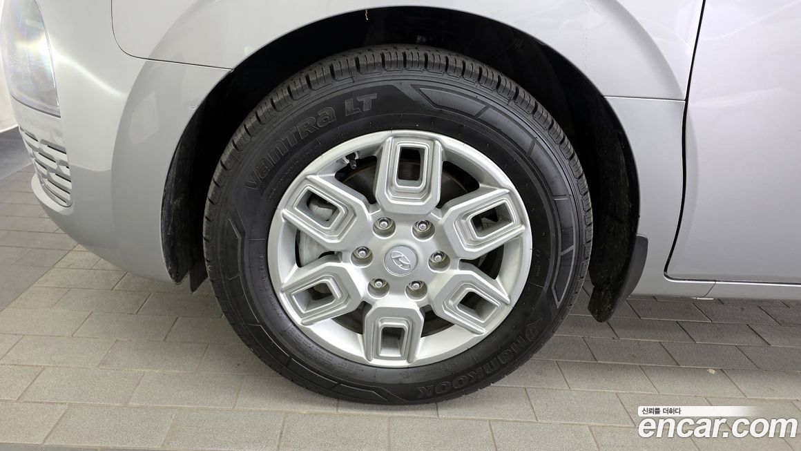 Hyundai Staria 2023