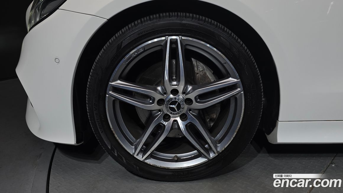 Mercedes-Benz E-Class 2019