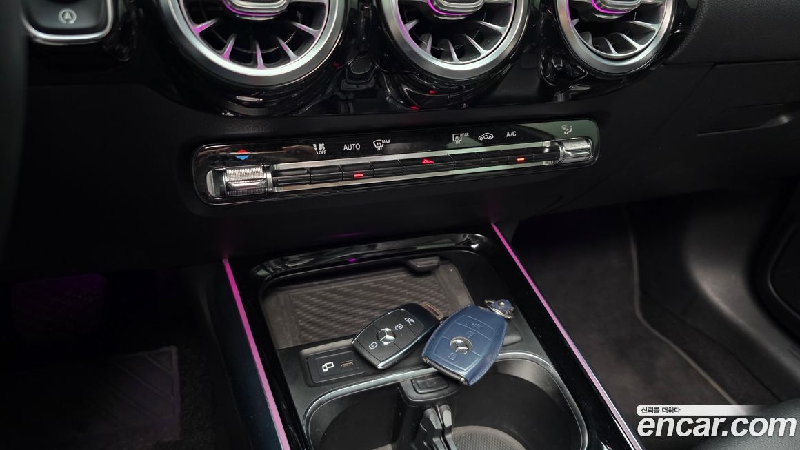 Mercedes-Benz GLA-Class 2021