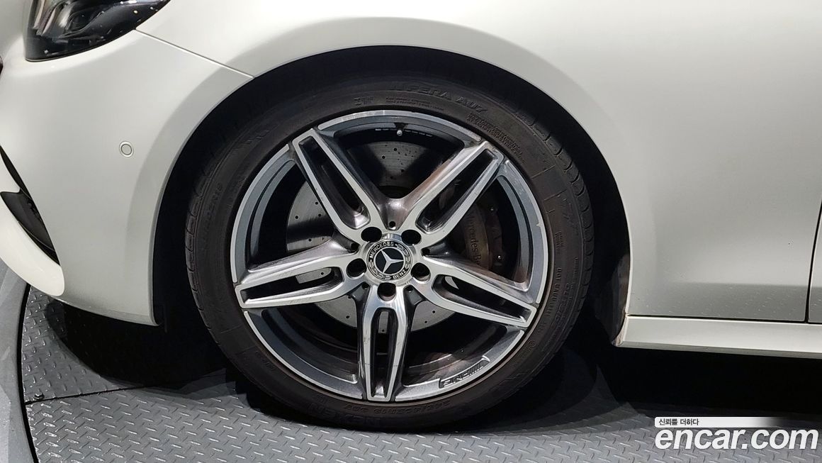 Mercedes-Benz E-Class 2019