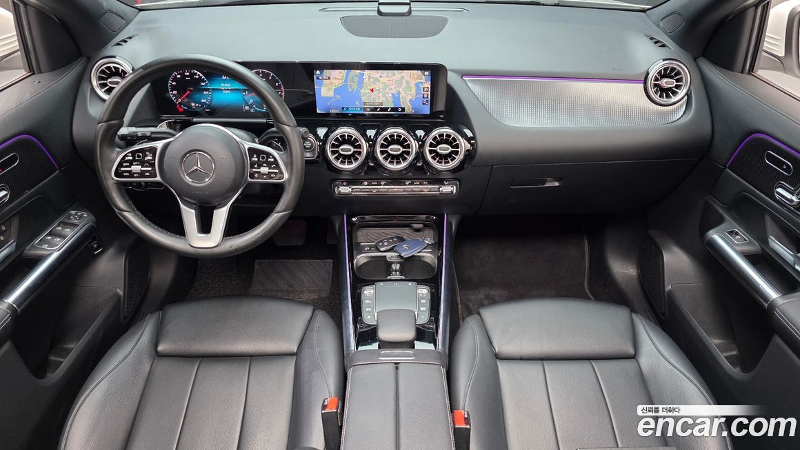 Mercedes-Benz GLA-Class 2021