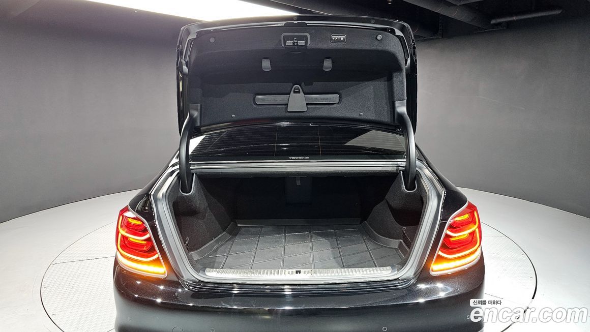 Kia K9 2019