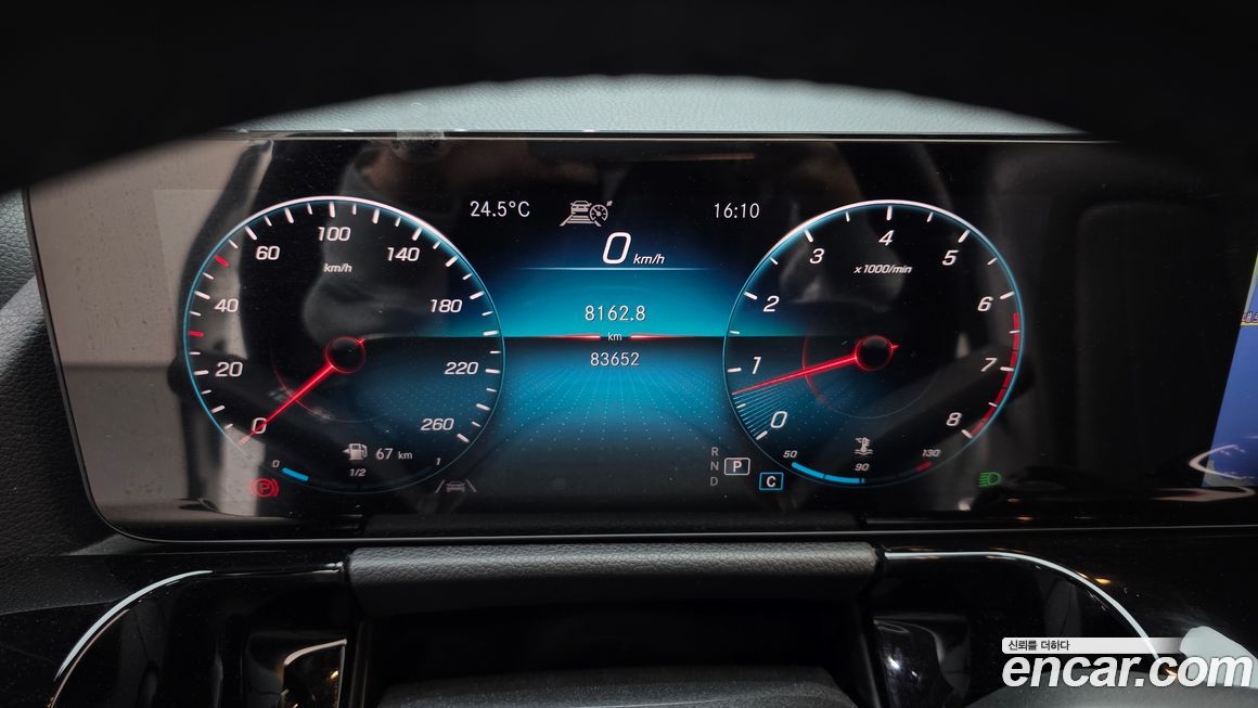 Mercedes-Benz GLA-Class 2021