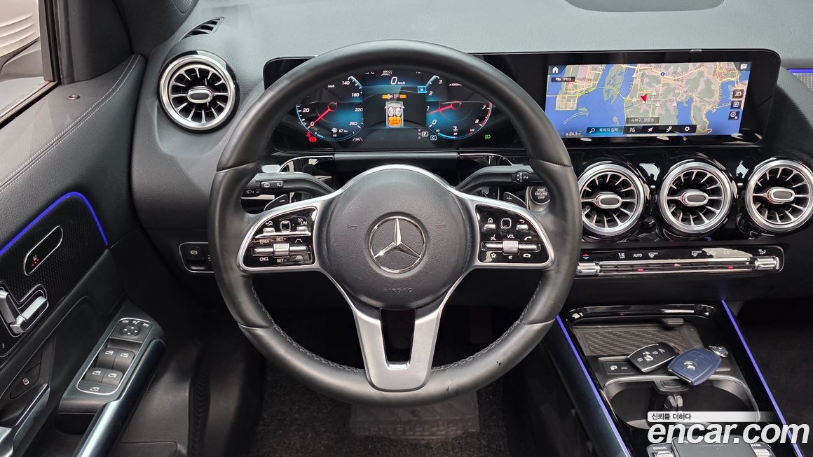 Mercedes-Benz GLA-Class 2021