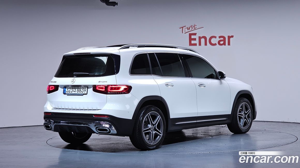 Mercedes-Benz GLB-Class 2021