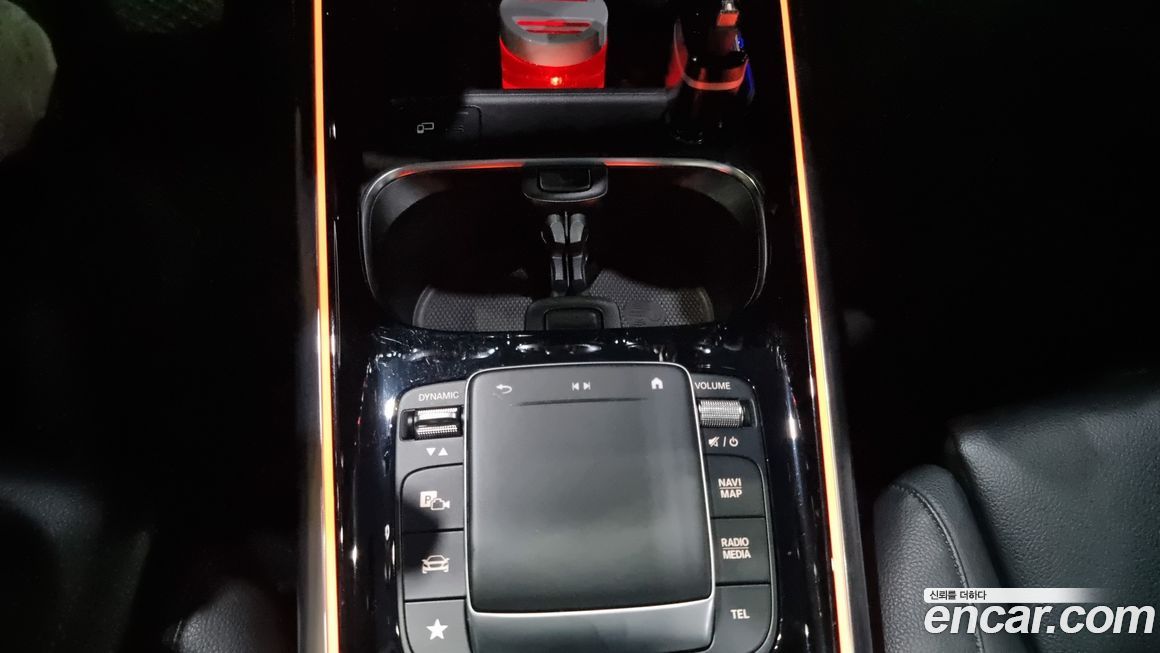 Mercedes-Benz GLA-Class 2021