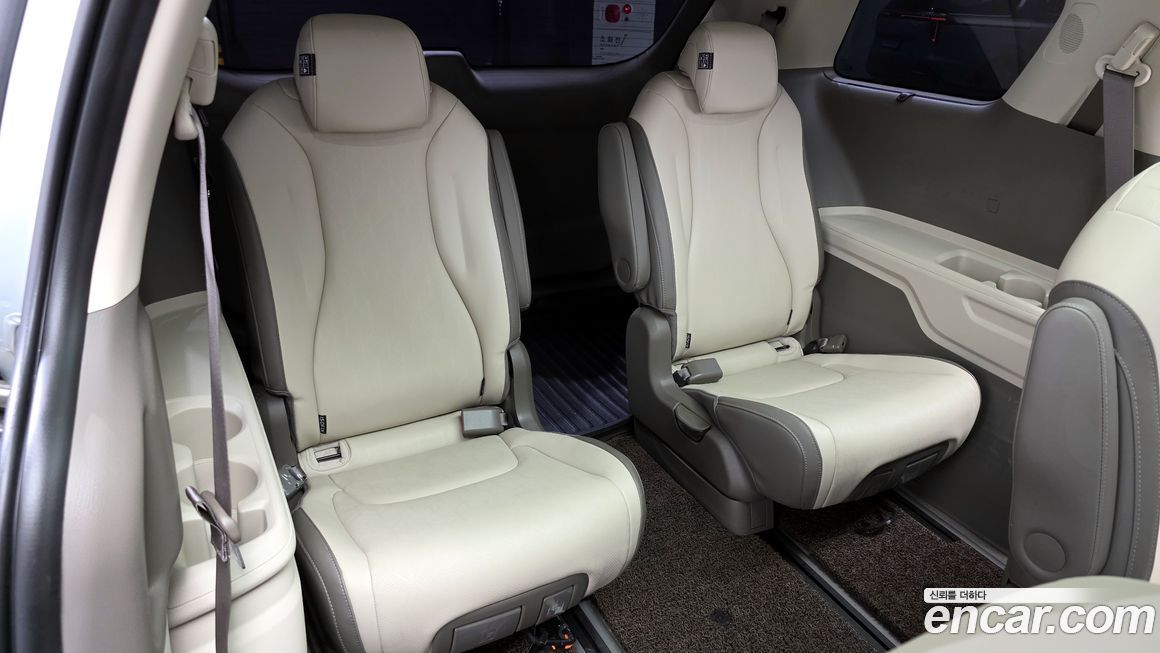Kia Canival 2025