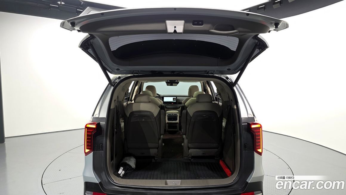 Kia Canival 2025
