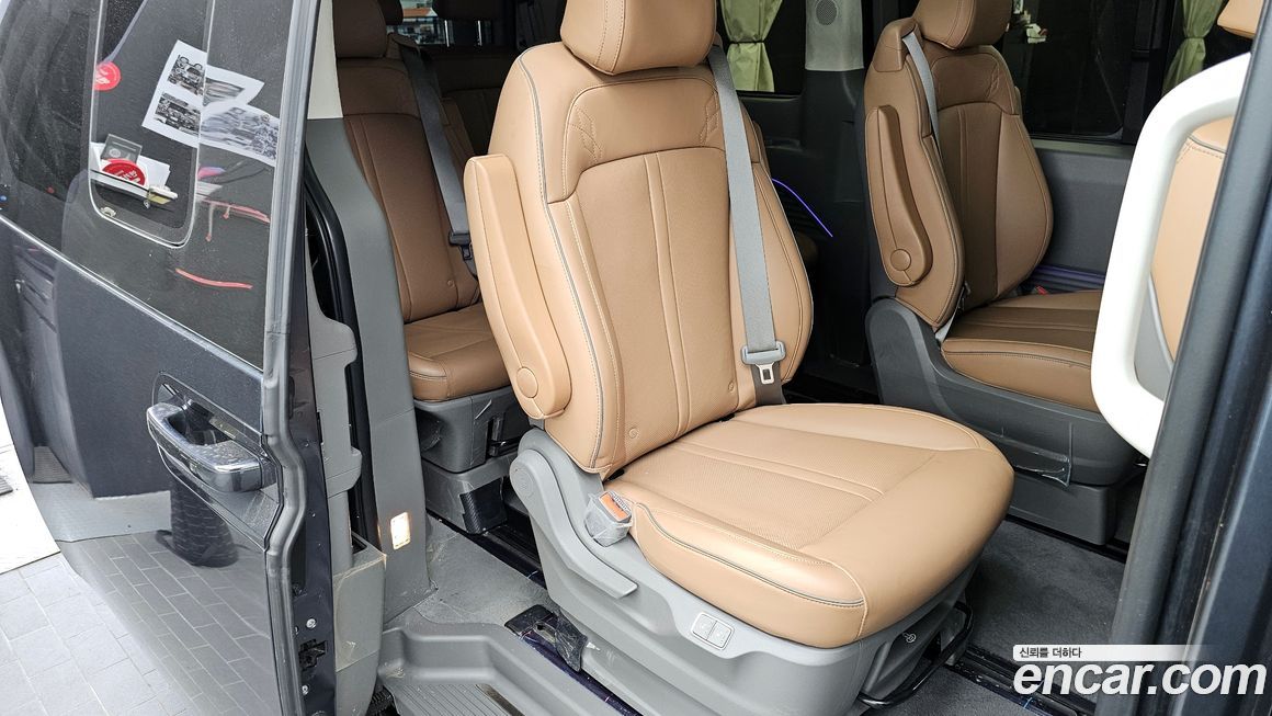 Hyundai Staria 2025