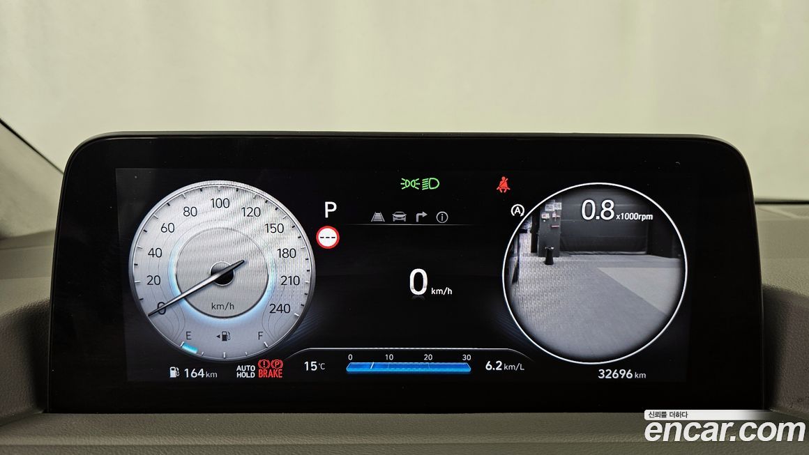 Hyundai Staria 2025