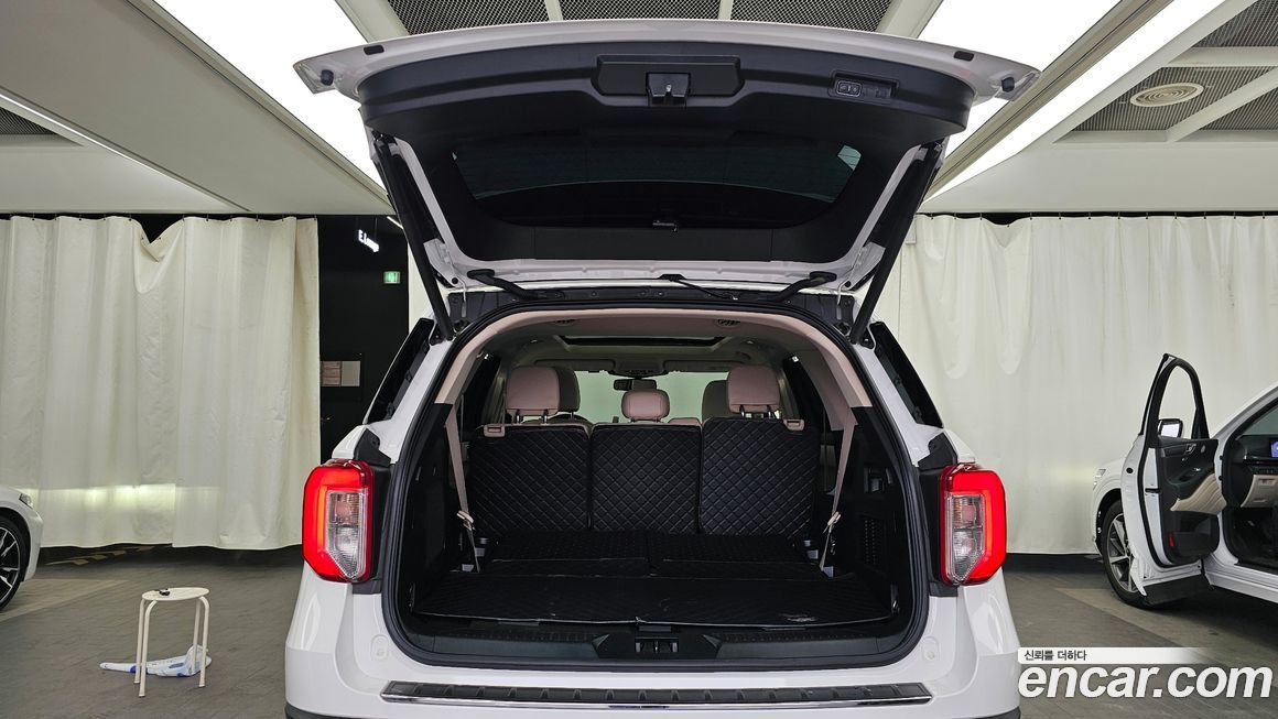 Ford Explorer 2023