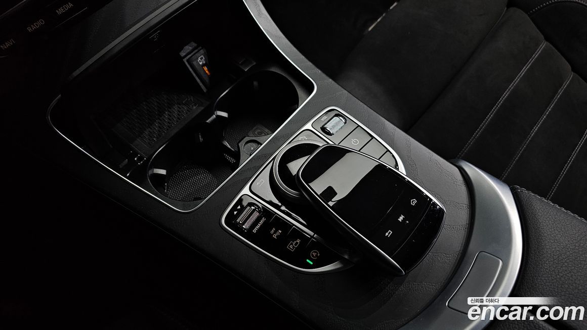 Mercedes-Benz C-Class 2023