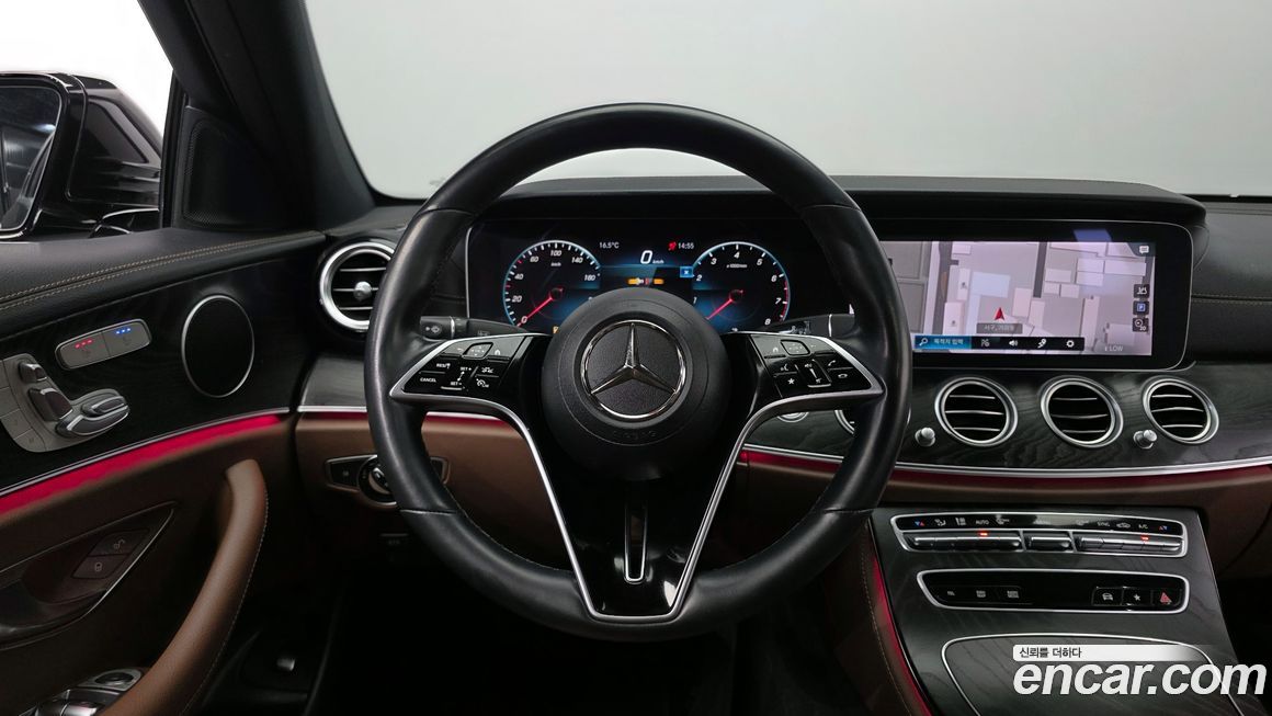 Mercedes-Benz E-Class 2023