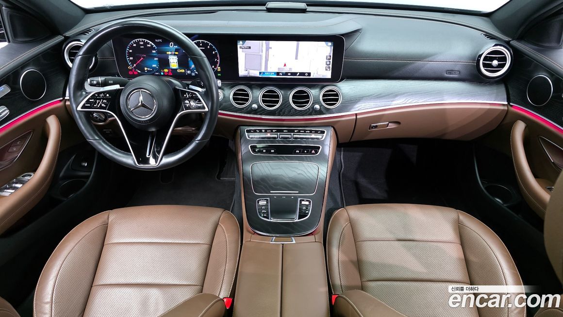 Mercedes-Benz E-Class 2023