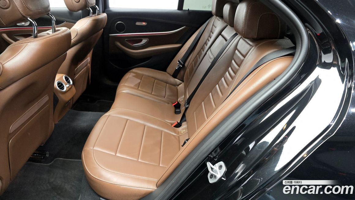 Mercedes-Benz E-Class 2023