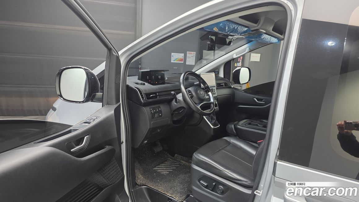 Hyundai Staria 2022