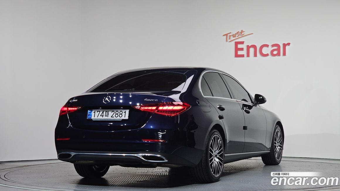 Mercedes-Benz C-Class 2022