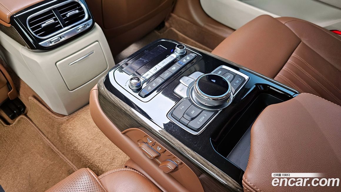 Genesis G90 2021