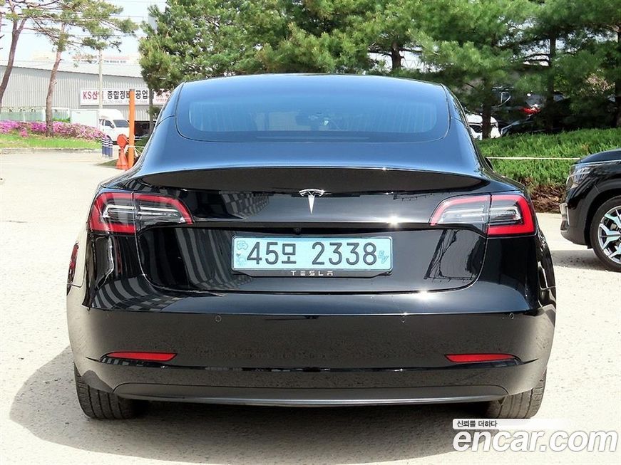 Tesla Model 3 2020