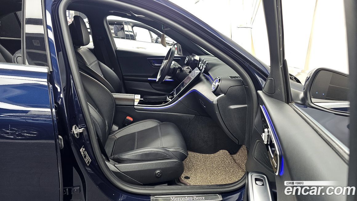 Mercedes-Benz C-Class 2022