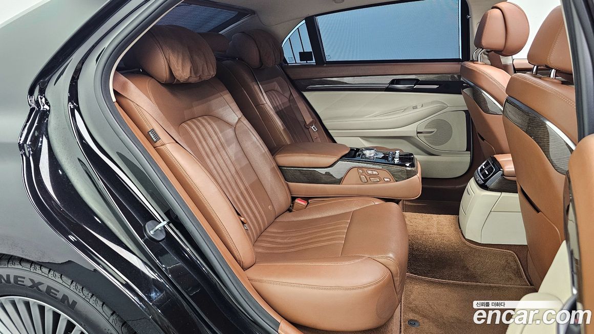 Genesis G90 2021