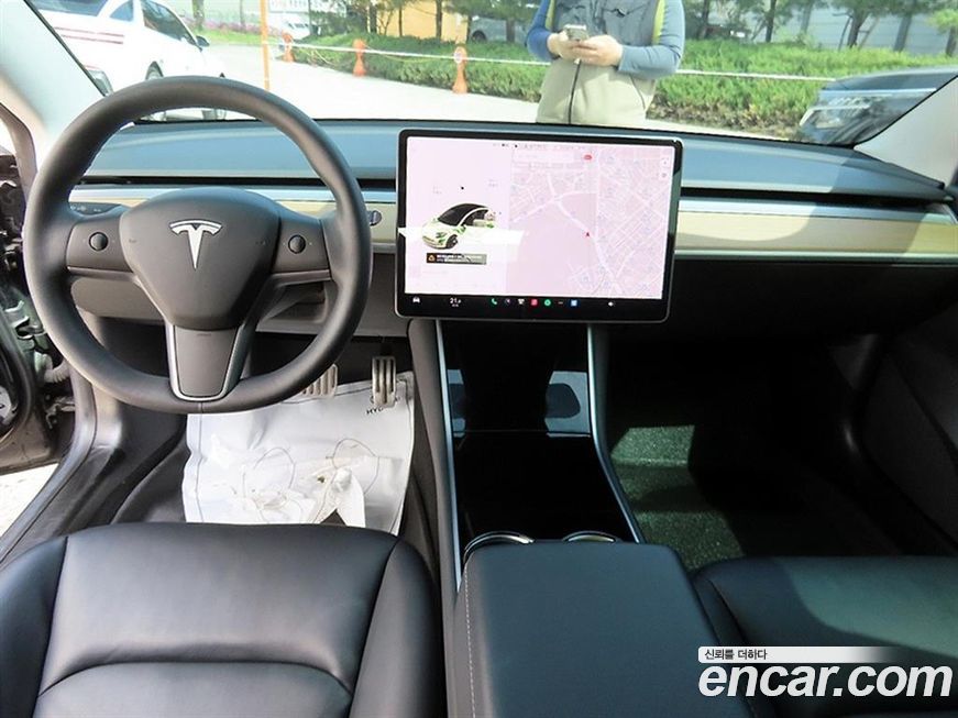 Tesla Model 3 2020
